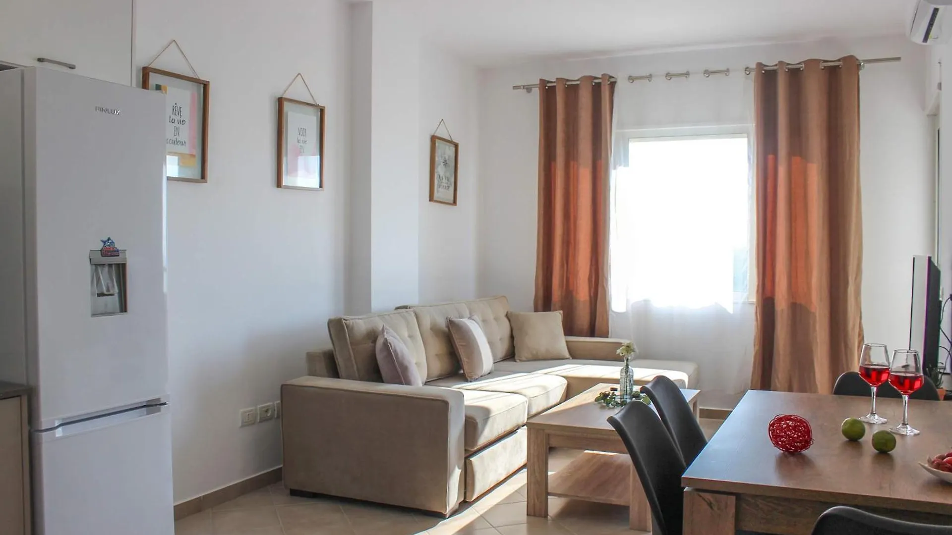 Apartment 767 Δυρράχιο 0*,